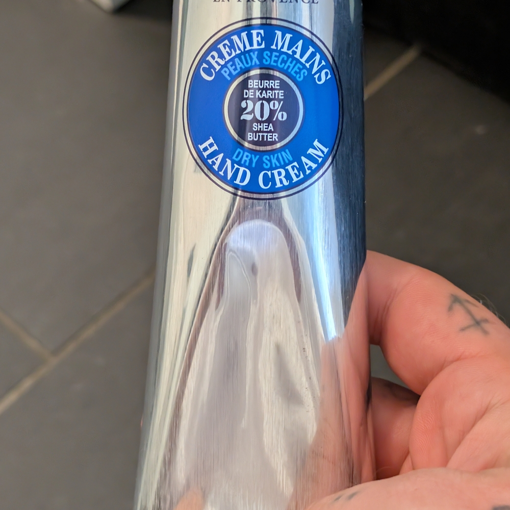 L'OCCITANE Blue and Silver Hand Cream for Men